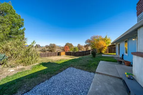 5486 Midway Dr, Redding, CA 96003 photo 25