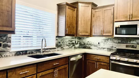 Kitchen - 4764 Squirrel Run Ct, Redding, CA 96002 photo 6 of 7