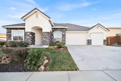 4125 Haleakala Ave, Redding, CA 96001 photo 2