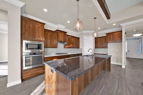4125 Haleakala Ave, Redding, CA 96001 photo 13
