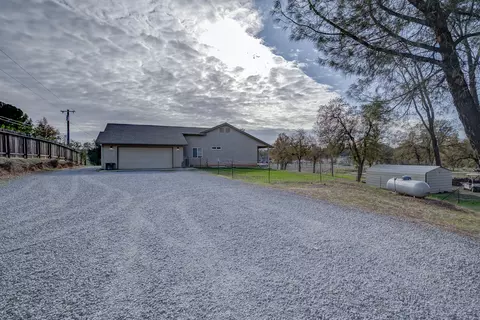 11734 Brinda Ln, Redding, CA 96003 photo 32