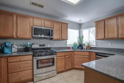 11734 Brinda Ln, Redding, CA 96003 photo 13