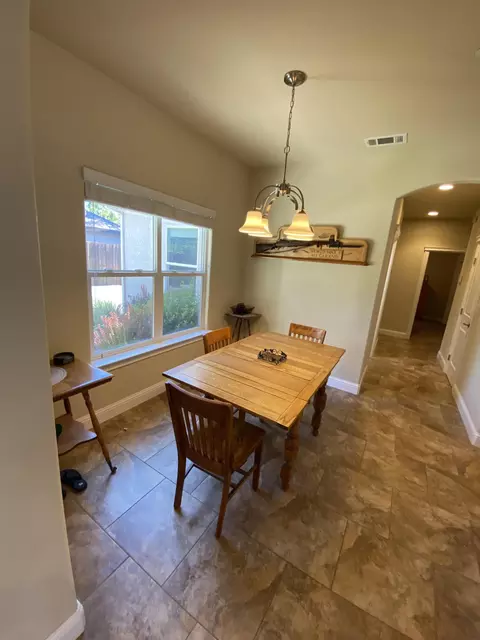3337 Seedling Dr, Redding, CA 96001 photo 8