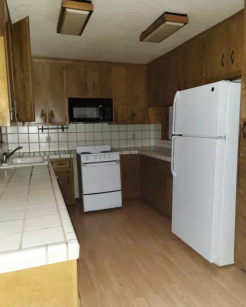 63 Donald St, Hayfork, CA 96041 photo 5