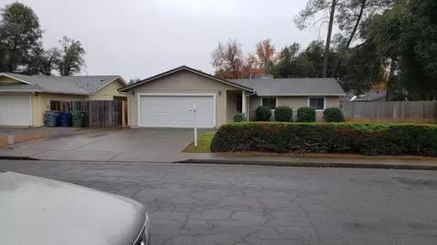 1122 Belcrest Dr, Redding, CA 96003 photo 4