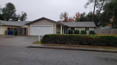 1122 Belcrest Dr, Redding, CA 96003 photo 2