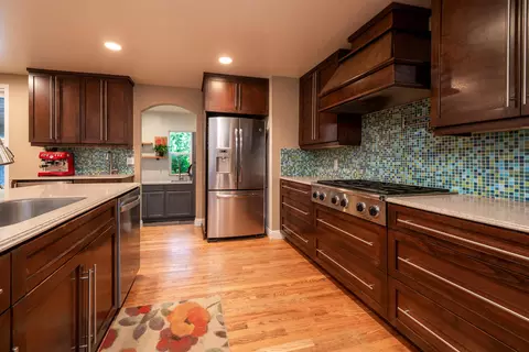 735 Gold St, Redding, CA 96001 photo 12