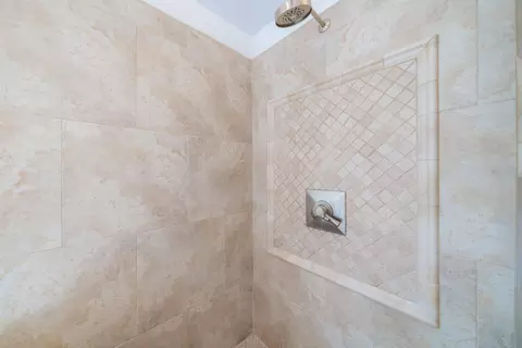 735 Gold St, Redding, CA 96001 photo 28