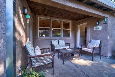 735 Gold St, Redding, CA 96001 photo 37