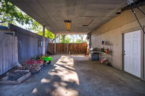 735 Gold St, Redding, CA 96001 photo 38