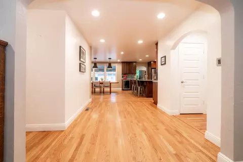 735 Gold St, Redding, CA 96001 photo 8