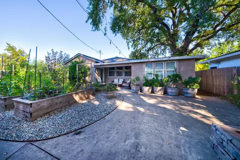 735 Gold St, Redding, CA 96001 photo 36