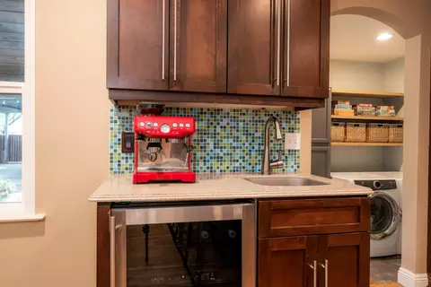 735 Gold St, Redding, CA 96001 photo 18