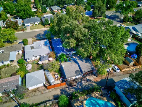 735 Gold St, Redding, CA 96001 photo 43