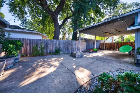 735 Gold St, Redding, CA 96001 photo 40