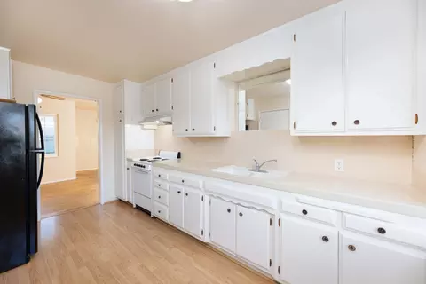 1113 Layton Rd, Redding, CA 96002 photo 4