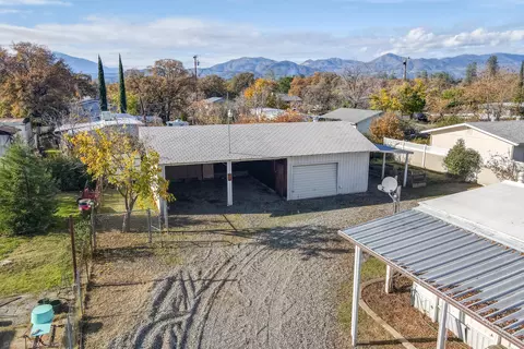 1050 Deodar Way, Redding, CA 96003 photo 3