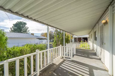 1050 Deodar Way, Redding, CA 96003 photo 8
