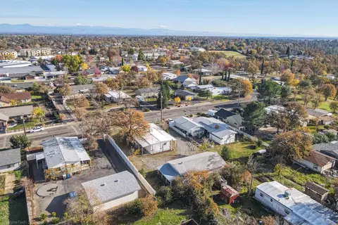1050 Deodar Way, Redding, CA 96003 photo 52