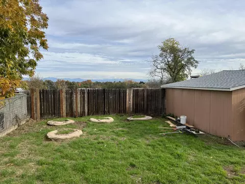 3151 Veda St, Redding, CA 96001 photo 11