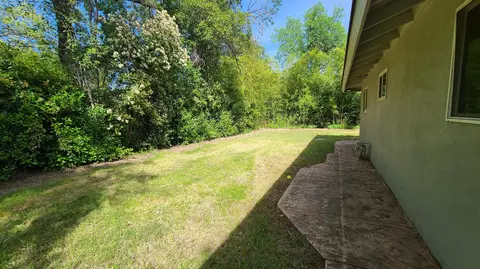 3175 Lawrence Rd, Redding, CA 96002 photo 13