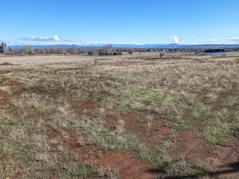 Webb Rd, Anderson, CA 96007