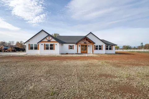 11440 E Stillwater Way, Redding, CA 96003