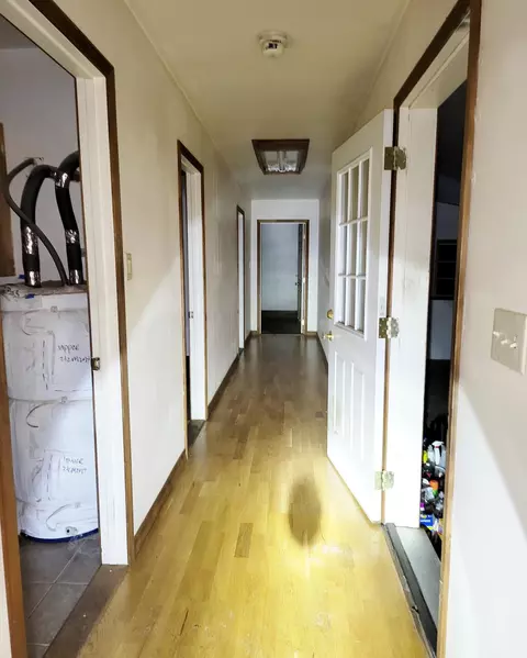 Entry Way - 44961 Pine Shadows Rd, Mcarthur, CA 96056 photo 1 of 1