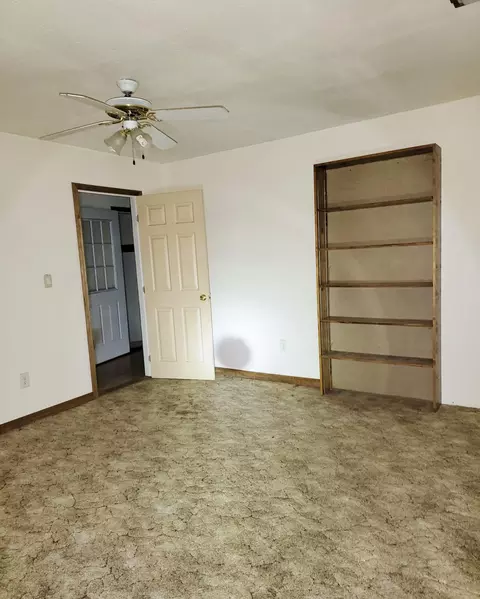 Bedroom - 44961 Pine Shadows Rd, Mcarthur, CA 96056 photo 1 of 2