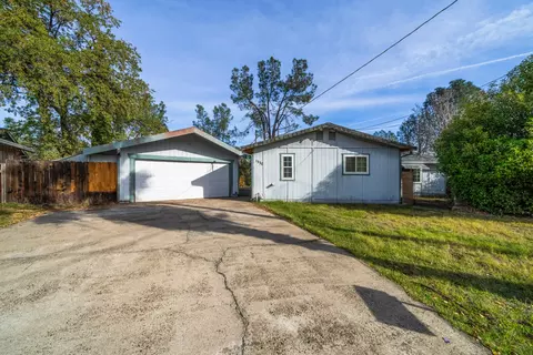1330 Scenic Way, Redding, CA 96001 photo 2