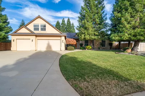 2748 Madison River Dr, Redding, CA 96002 photo 3