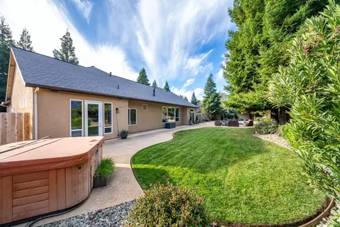 2748 Madison River Dr, Redding, CA 96002 photo 32