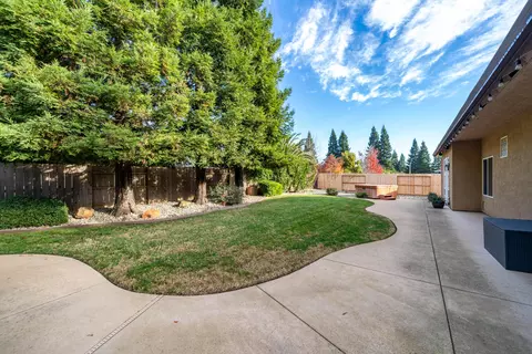 2748 Madison River Dr, Redding, CA 96002 photo 34
