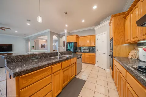 2748 Madison River Dr, Redding, CA 96002 photo 15