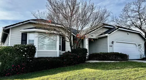 1121 Rollingview Dr, Redding, CA 96003 photo 1