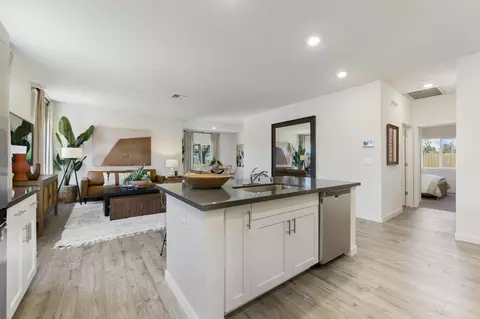 2521 Shumacher St, Redding, CA 96002