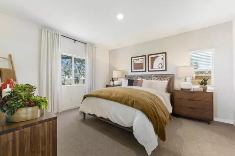 3056 Silverstone Dr, Redding, CA 96002