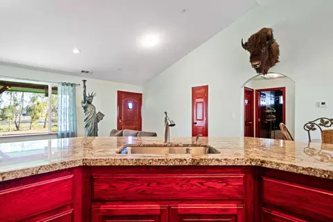 21570 Anron Ln, Redding, CA 96003 photo 5
