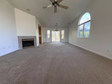 2416 Tehama St, Redding, CA 96001 photo 8