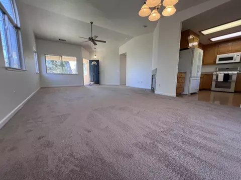 2416 Tehama St, Redding, CA 96001 photo 7