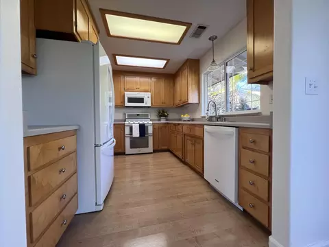2416 Tehama St, Redding, CA 96001 photo 13