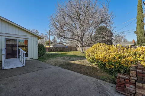 2146 Westwood Ave, Redding, CA 96001 photo 47