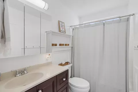 Bath - 12710 Encanto Way, Redding, CA 96003 photo 1 of 3