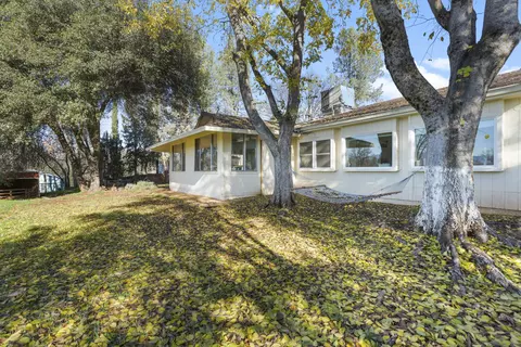 Exterior - 12710 Encanto Way, Redding, CA 96003 photo 4 of 12