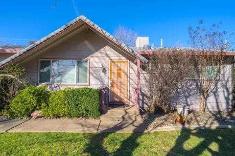 2332 Saturn Skwy, Redding, CA 96002 photo 4