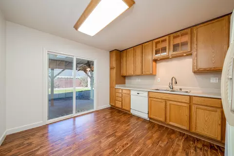2332 Saturn Skwy, Redding, CA 96002 photo 9