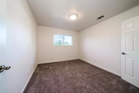 2332 Saturn Skwy, Redding, CA 96002 photo 16