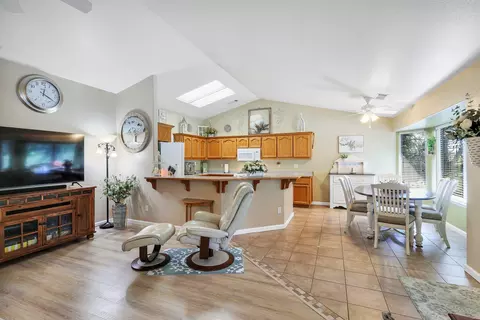 2653 Dawnridge Dr, Redding, CA 96001 photo 8