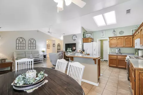 2653 Dawnridge Dr, Redding, CA 96001 photo 12