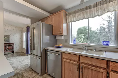 1205 Golden Gate Trl, Redding, CA 96003 photo 15